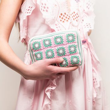 Schema all'uncinetto per pochette